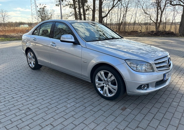 Mercedes-Benz Klasa C cena 29900 przebieg: 189000, rok produkcji 2007 z Puławy małe 137